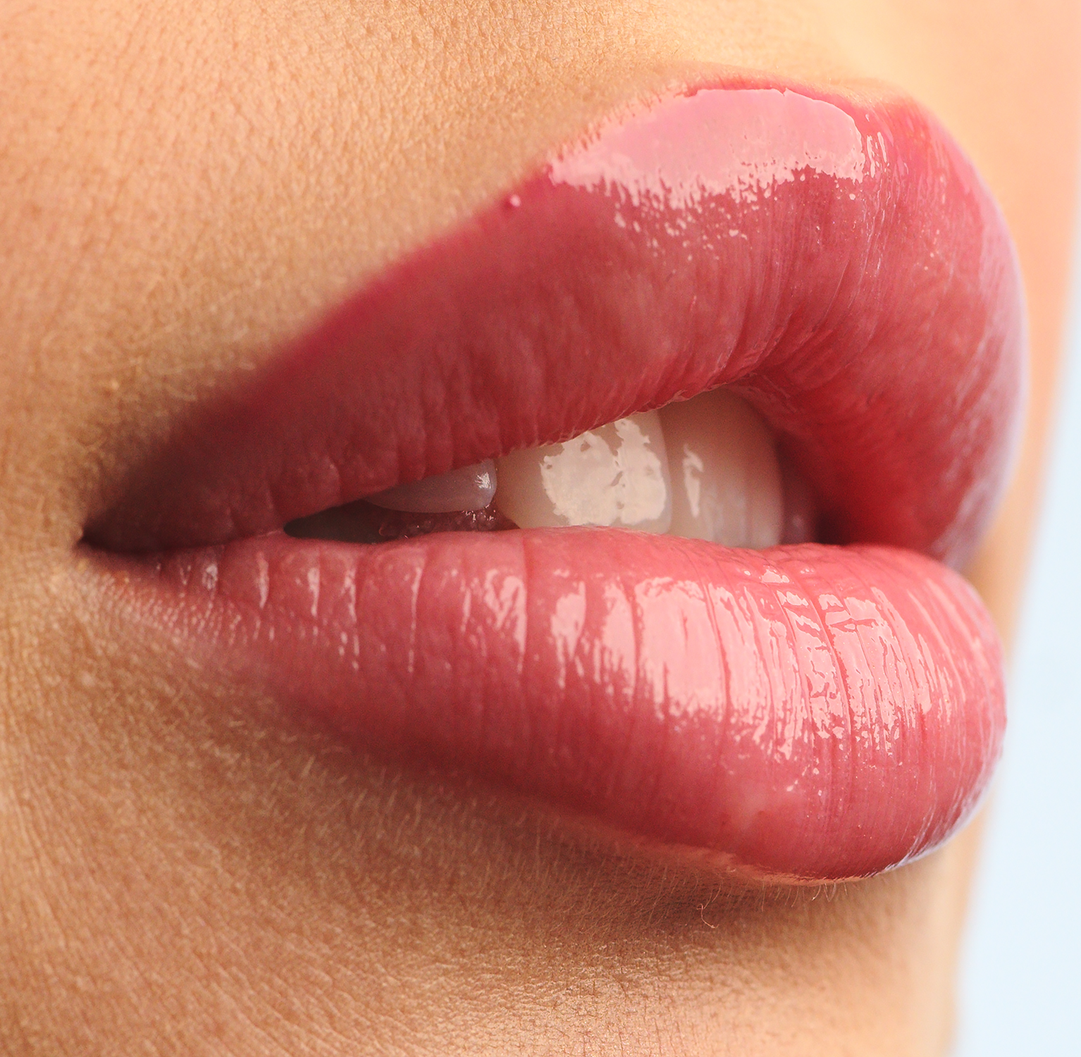 Levres avec Maquillage permanent Lip Blush. 